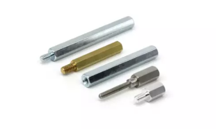 Tout ce que vous devez savoir sur les entretoises hexagonales : types, utilisations et avantages