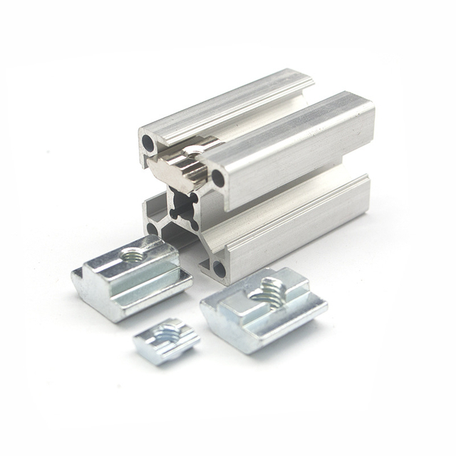 Écrous à rainure en T